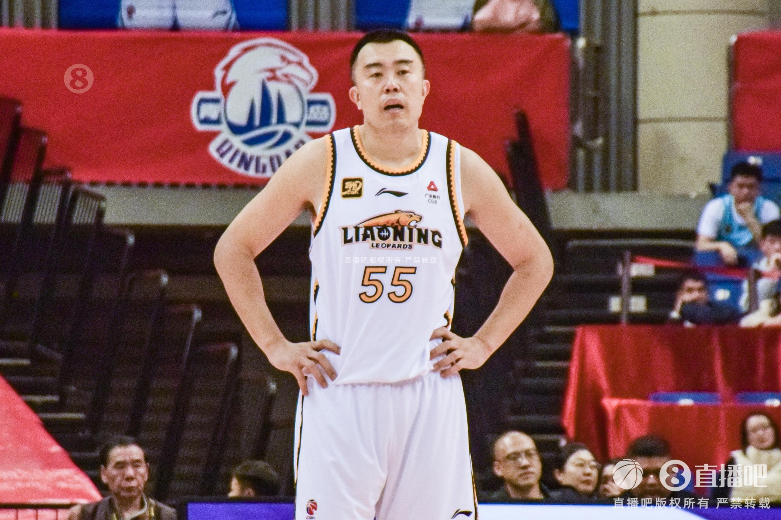 老將盡力了！韓德君7中4拿到14分12籃板3助攻